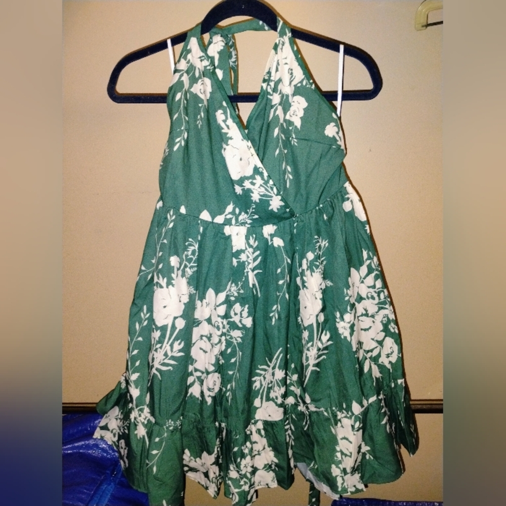 Green Floral cami dress (sizes XL/3X/4X)) - Picture 5 of 6